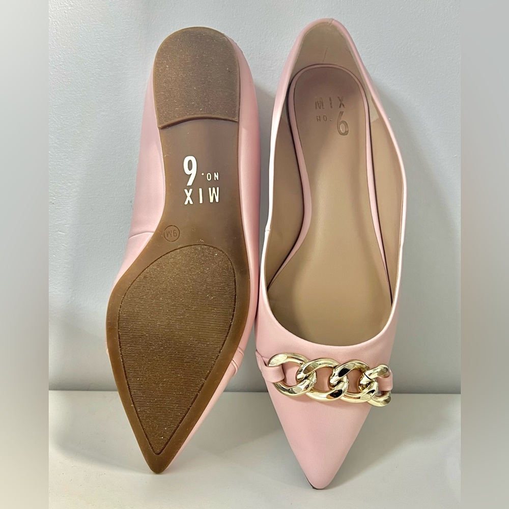 Women’s flat shoes